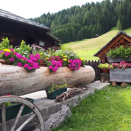 Schlossar Haus Apartmán *